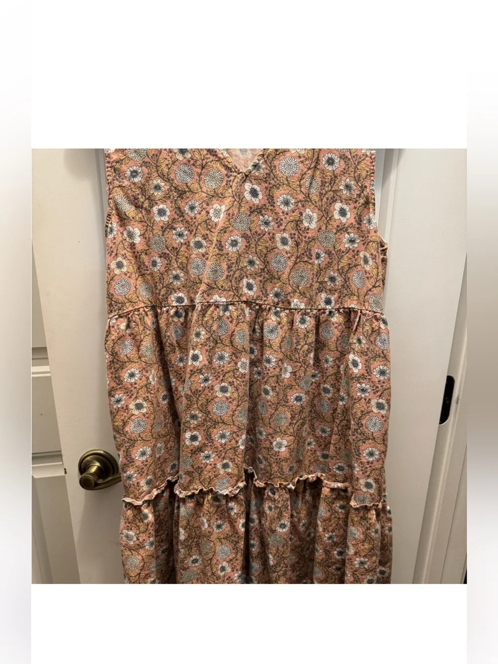 dip Sleeveless Floral Tiered Dress in Brown and White